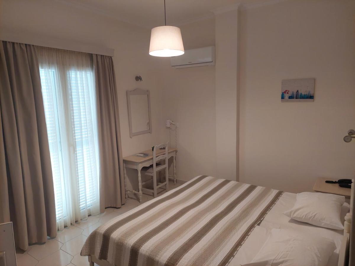 Alkyon Hotel Kamari  Ngoại thất bức ảnh