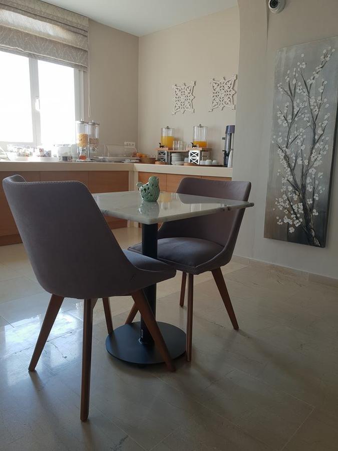 Alkyon Hotel Kamari  Ngoại thất bức ảnh