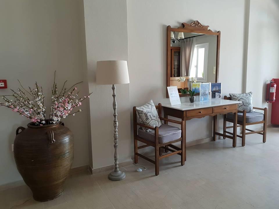 Alkyon Hotel Kamari  Ngoại thất bức ảnh